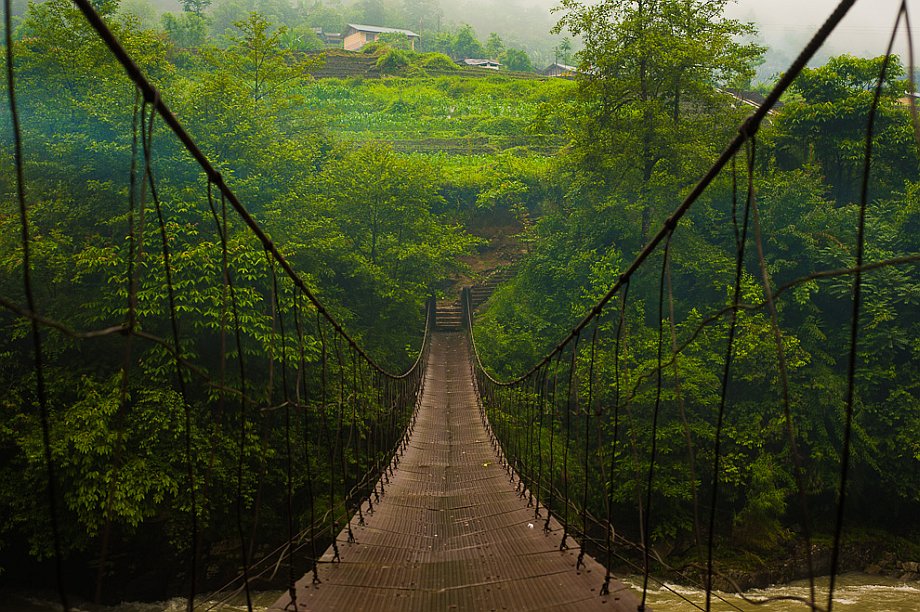 Dulongjiang, mostek przez rzekę Dulong (Yunnan (Chiny) 2012, część 2/2)